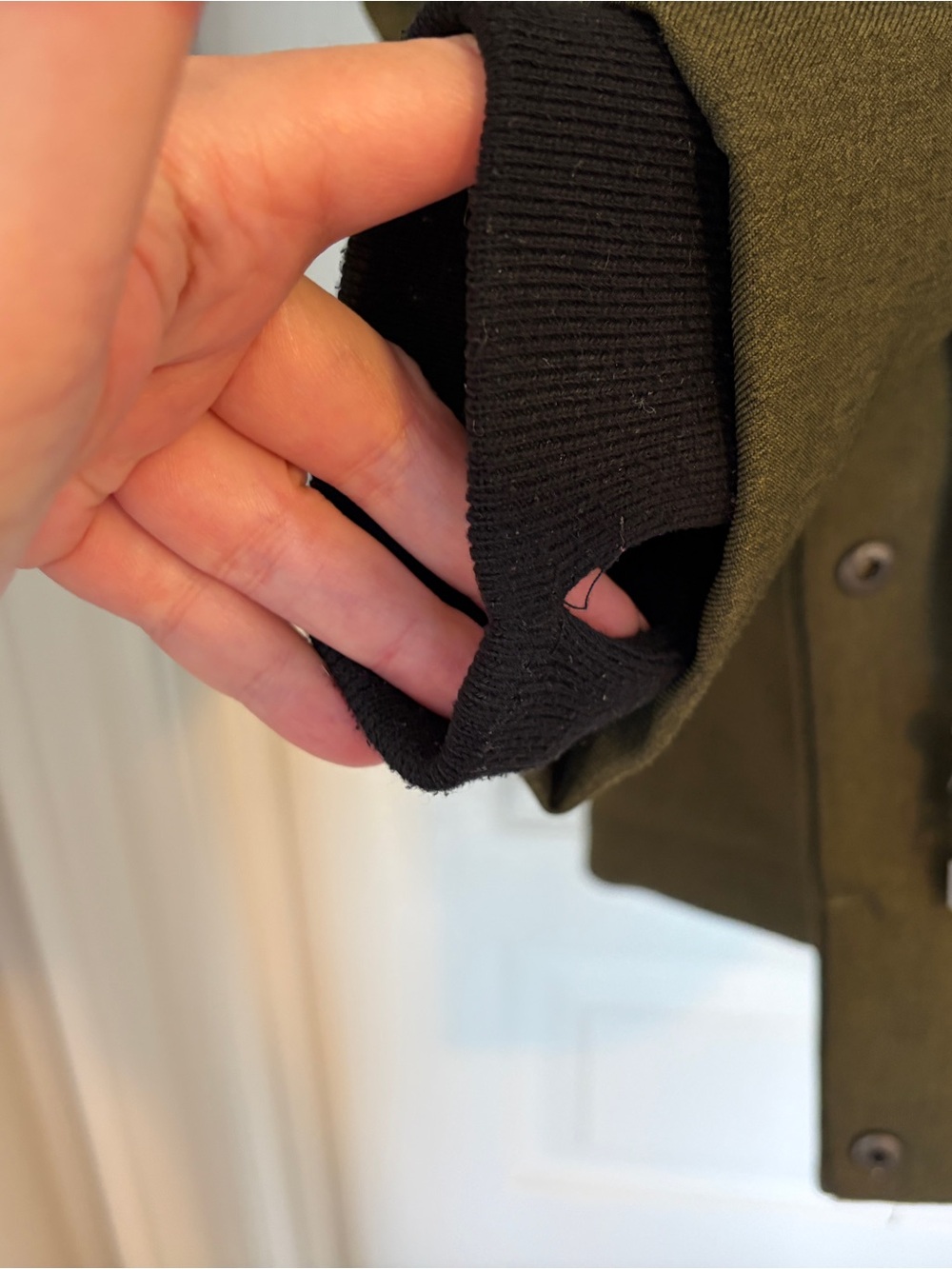 Roots Olive Green Women’s Quilted Hooded Puffer Coat - Picture 5 of 10